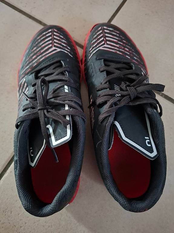 Scarpe da uomo: Chaussure de sport – Usato da Les bois venduto da Steph-tigrou 2