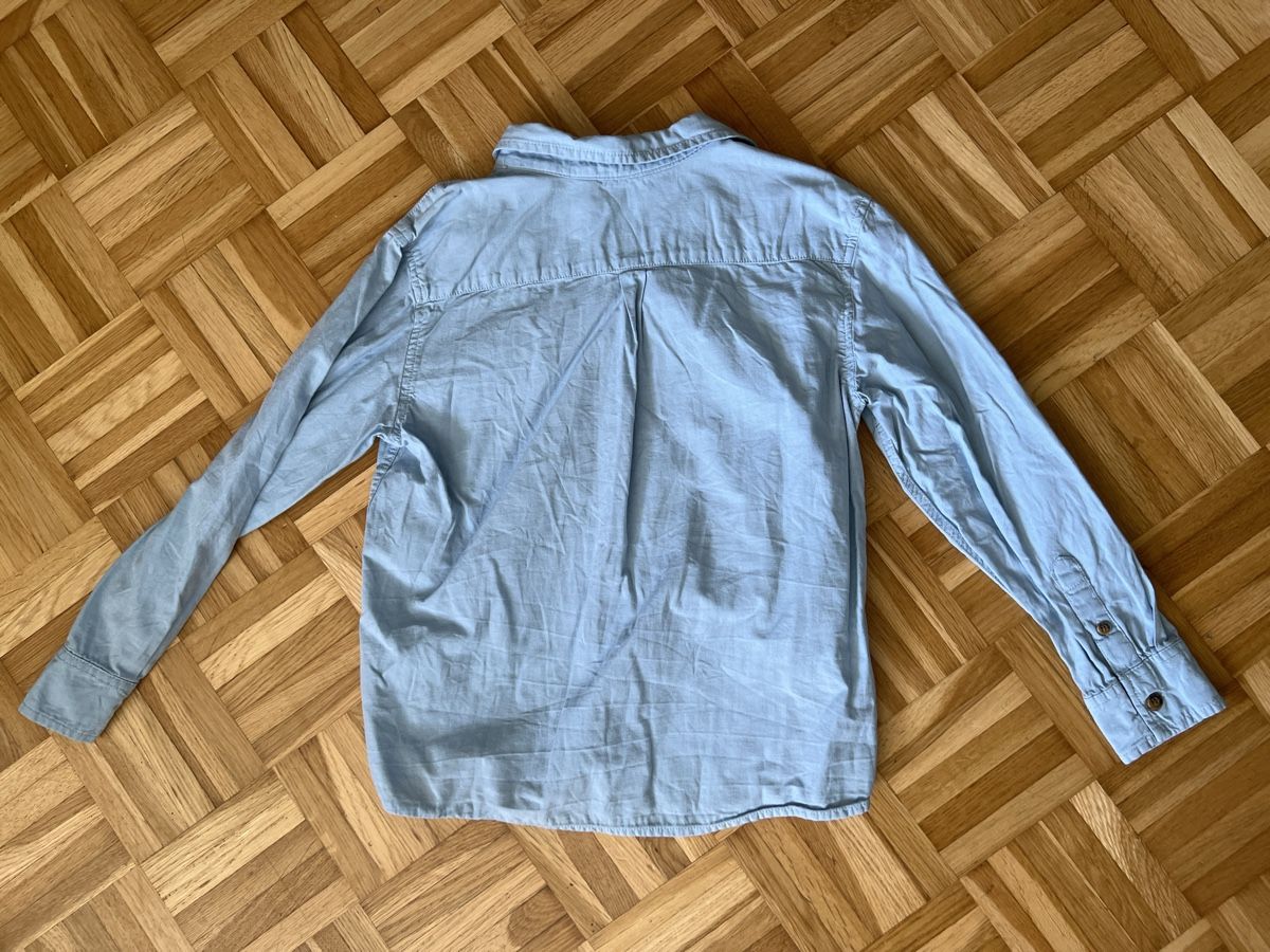 Chemises, T-shirts & Polos: Hemd blau - Grösse 128 – D'occasion à Zuchwil par Commander0 1