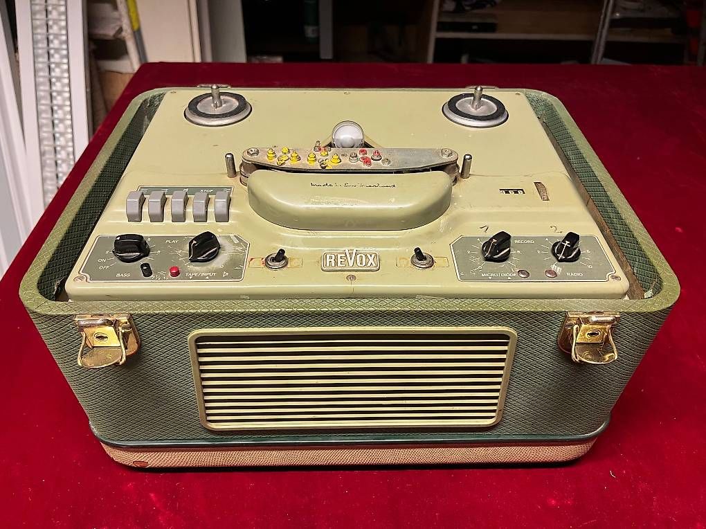 Revox Apparecchi a nastro: Magnétophone REVOX E36 portable  Studer  Non testé – Usato da La Chaux-de-Fonds venduto da Simone1180 2