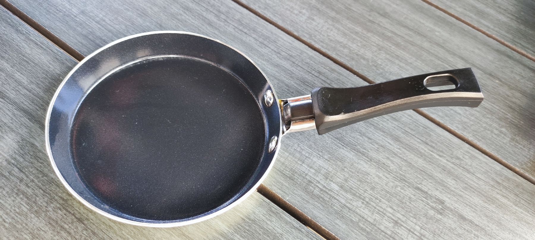 Elo Pfannen: Pfannen-Set für Spiegeleier – Neu (gemäss Beschreibung) aus Othmarsingen von HBN 1