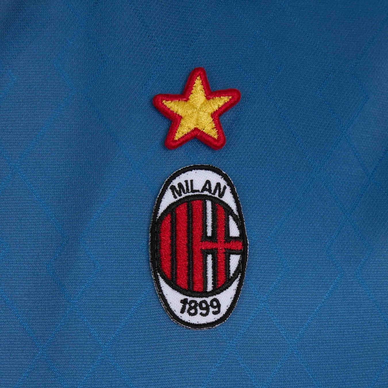 Canottiere & Pantaloni: AC Milan 1996 Fourth Retro Trikot -Grösse: M – Nuovo e nell'imballaggio originale da Wil SG venduto da Football-Legends 2