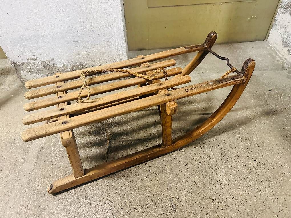 Luge: Davoser Schlitten – D'occasion à Zürich par uschadow