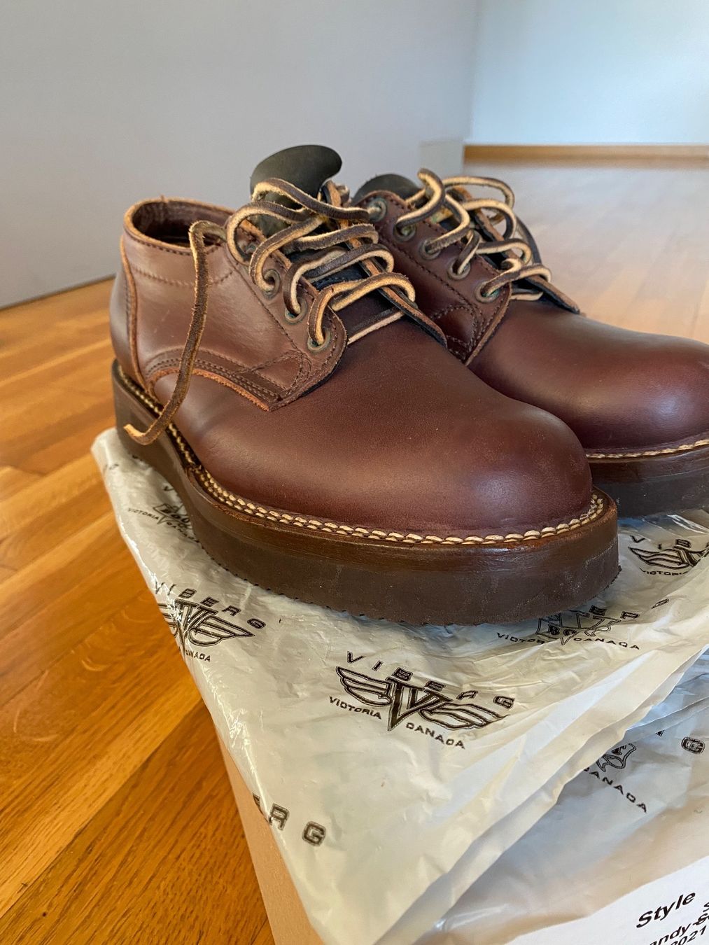 Scarpe da uomo: Viberg derbys size 6 1/2 – Usato da Sion venduto da ric_tmj8 1