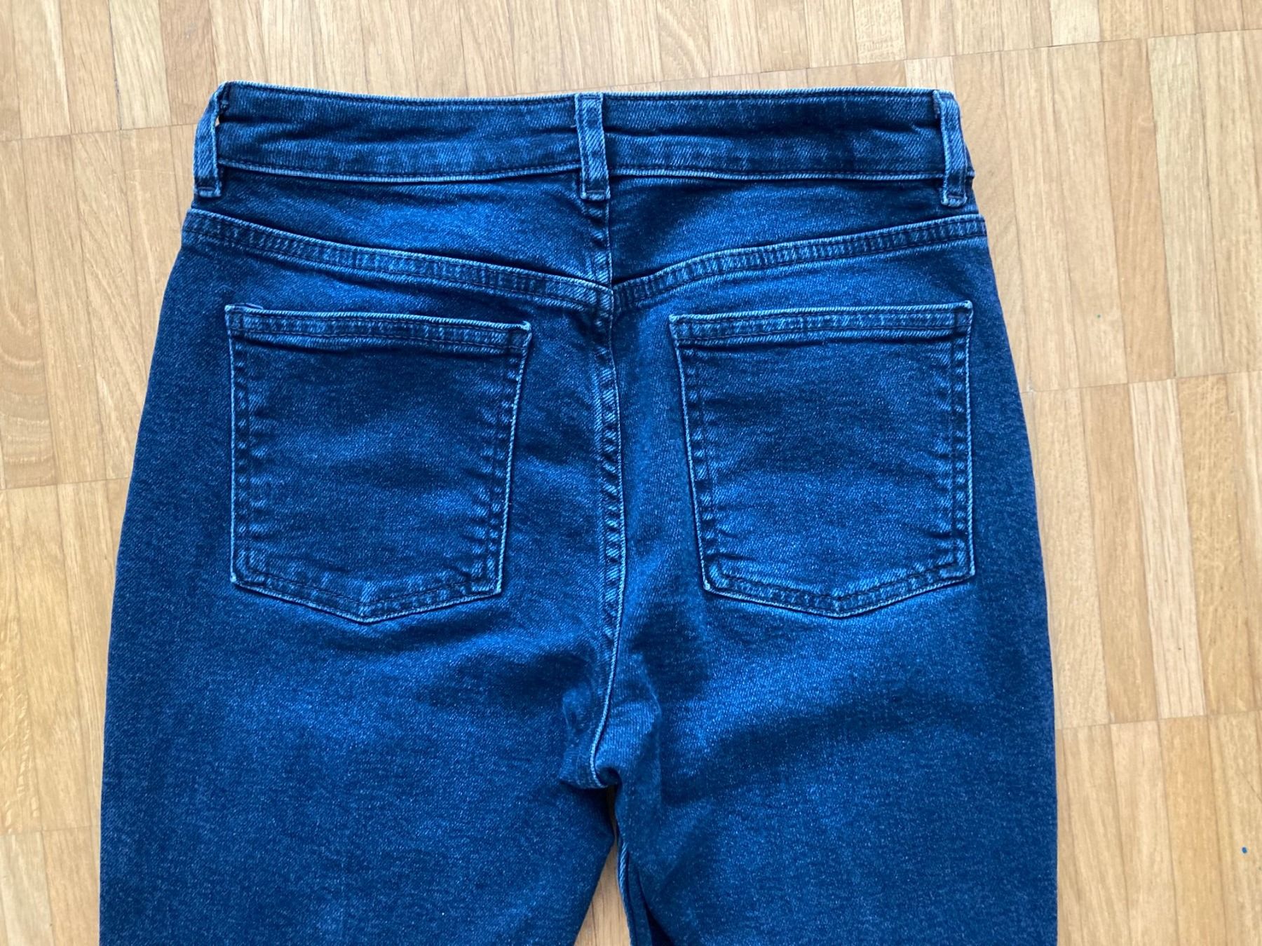Comma Jeans: Stylische Comma Jeans - Gr. 34 – Nuovo (secondo la descrizione) da Basel venduto da Nofretete39 3