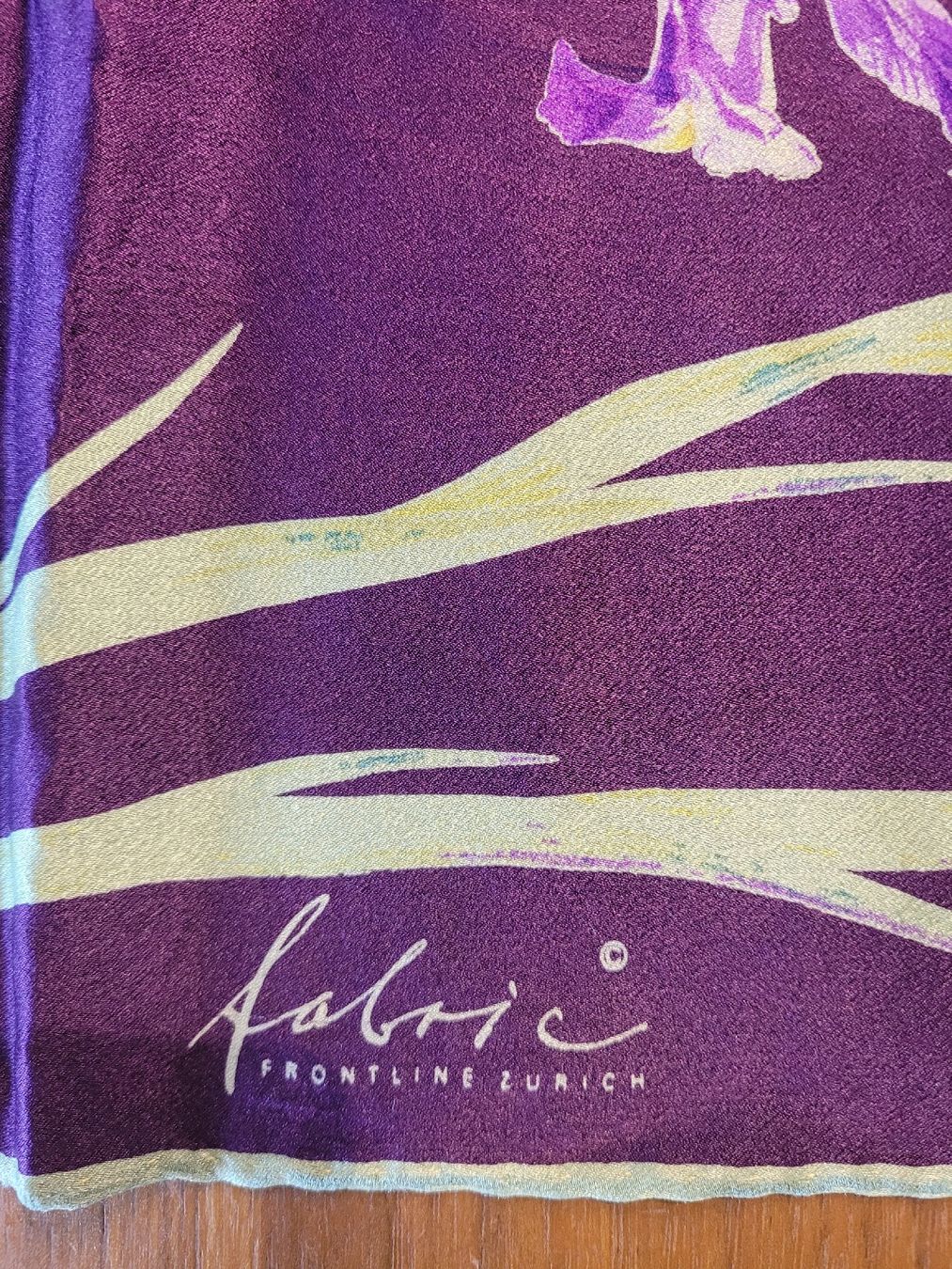 Foulard & Sciarpe: Fabric Frontline Zürich Seidenschal, Blumenmuster – Usato da Niederlenz venduto da tronicgt 4