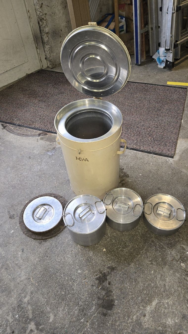 Elettrodomestici da cucina: MEWA Selbstkocher, Kochkiste – Usato da Uzwil venduto da BrokiFloh 4