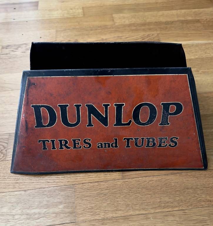 Altro in Decorazioni & Accessori: Orginal Dunlop Reifenständer – Usato da Aesch venduto da boma81 1