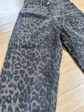Leopard Jeans Gr.s  Levi’s Verschnitt Zara Uniqlo cos barrel