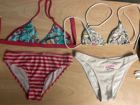 2 süsse Bikinis Gr.128