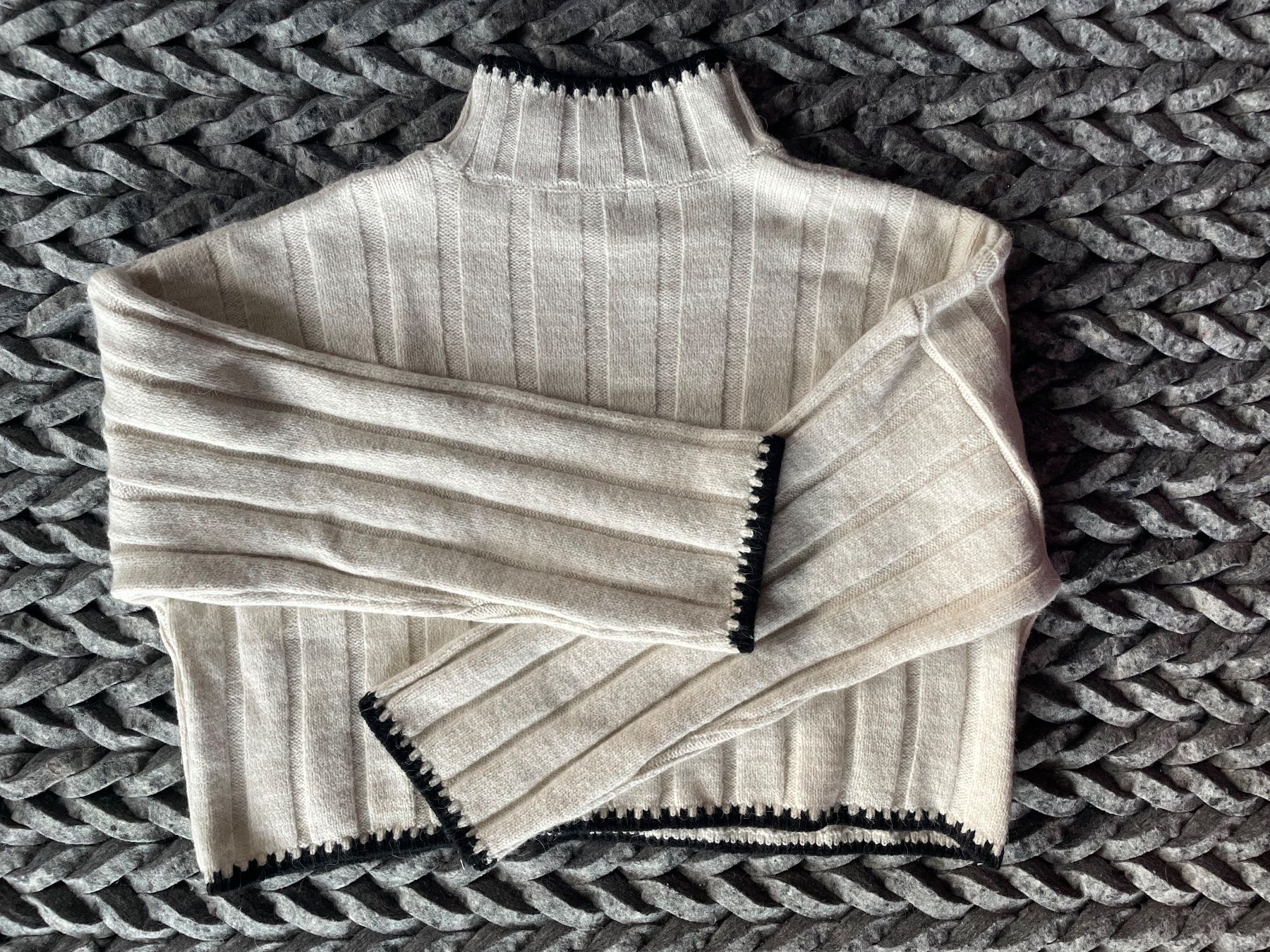 Only Pulls & Sweat-shirts: Only Strickpullover Gr. L, Crop, Beige mit Details – D'occasion à Coldrerio par Theres2004 1