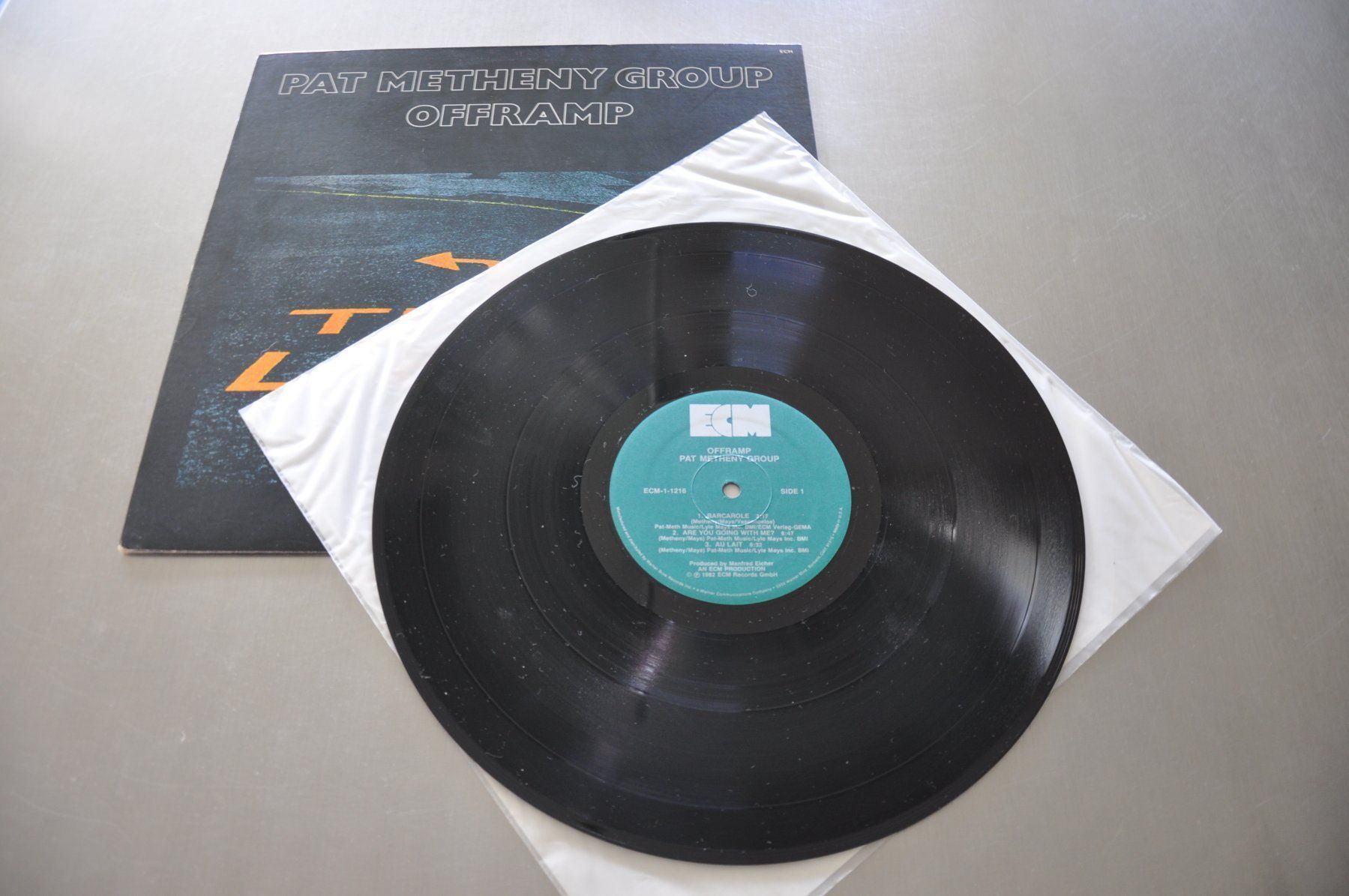 Dischi in vinile: ECM 1216 PAT METHENY GROUP LP OFFRAMP – Usato da Sion venduto da jaipur1401 2