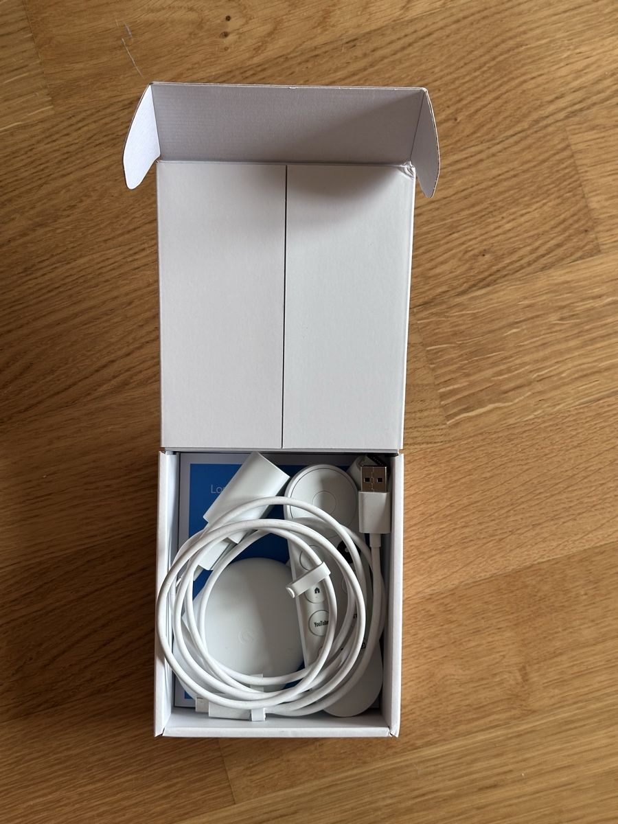 Google Lecteur multimedia & Streamer: Google Chromecast mit Google TV 4K weiss – D'occasion à Lausanne par lui_kf5t 1