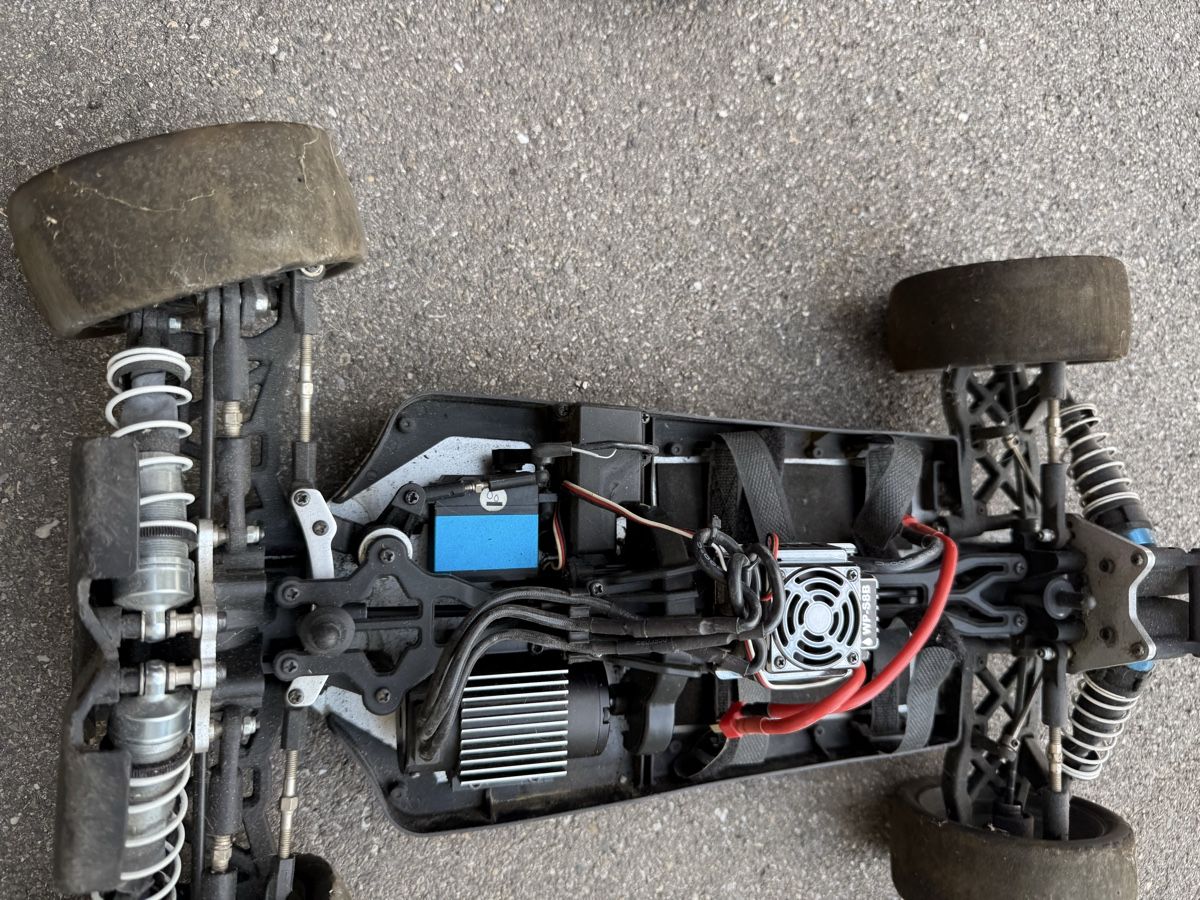 Carson RC Kits de montage: Carson Specter 6s RC Auto – Défectueux à Stein am Rhein par Coraxsas87 3