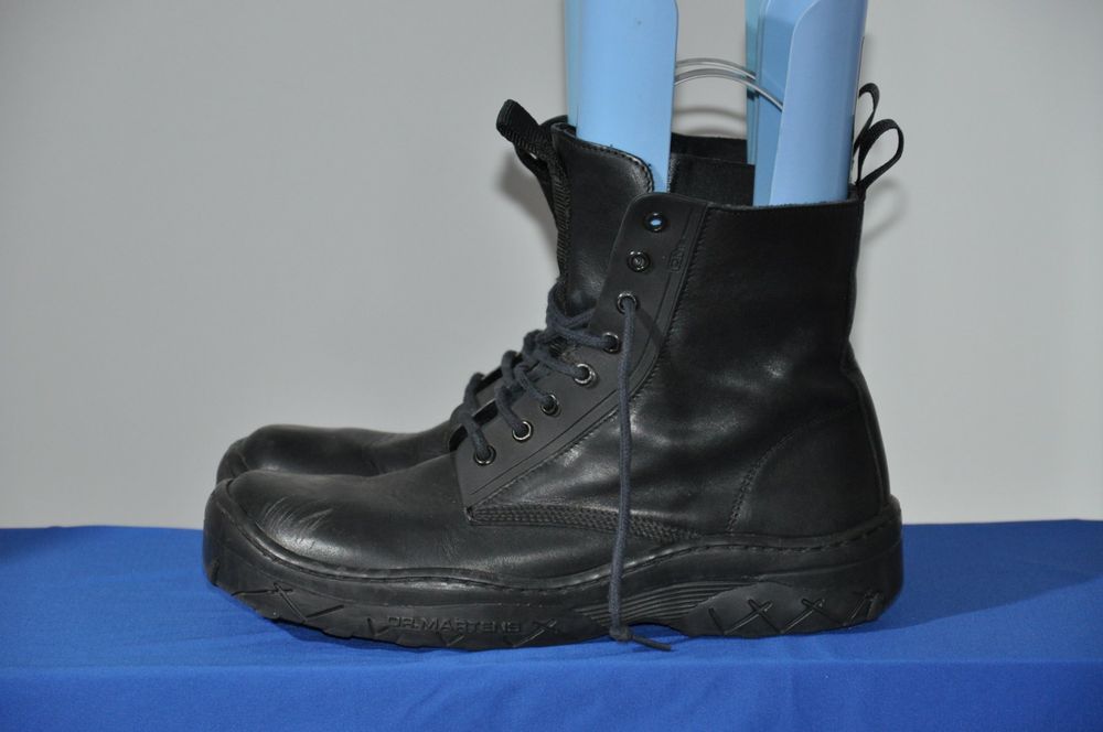 Dr martens hotsell gr 43