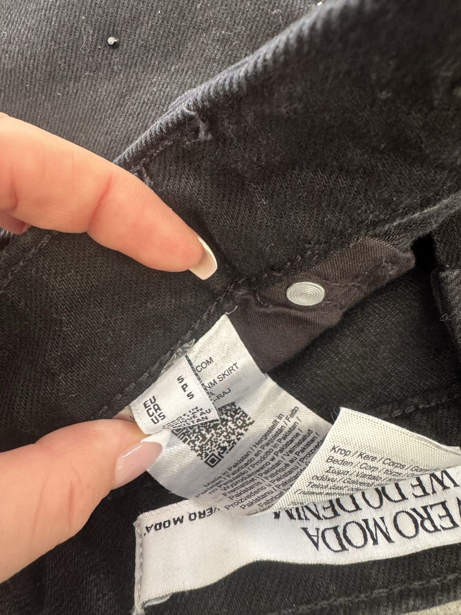 Vero Moda Gonne: Jeansrock Vero Moda schwarz – Usato da Roggwil BE venduto da joana.a16 3