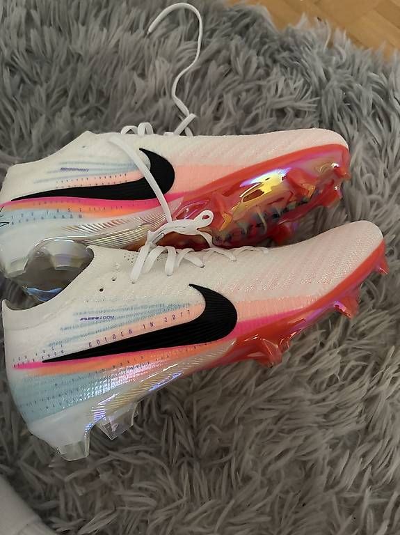 Scarpe da uomo: Nike Mercurial Special Edition – Usato da Basel venduto da pau_s6pv 2