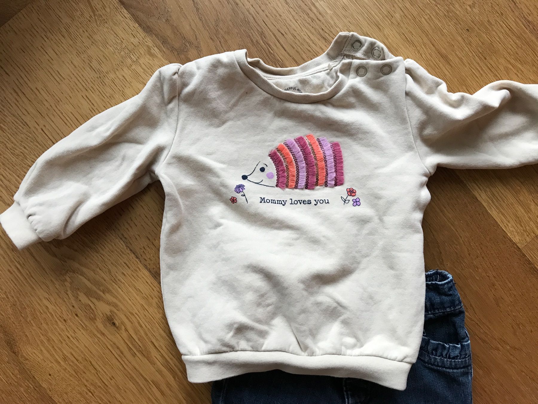 Lotti & Set di vestiti: Kleiderpaket mit Pullover und Jeans Grösse 62/68 – Usato da Wollerau venduto da Oriole83 1