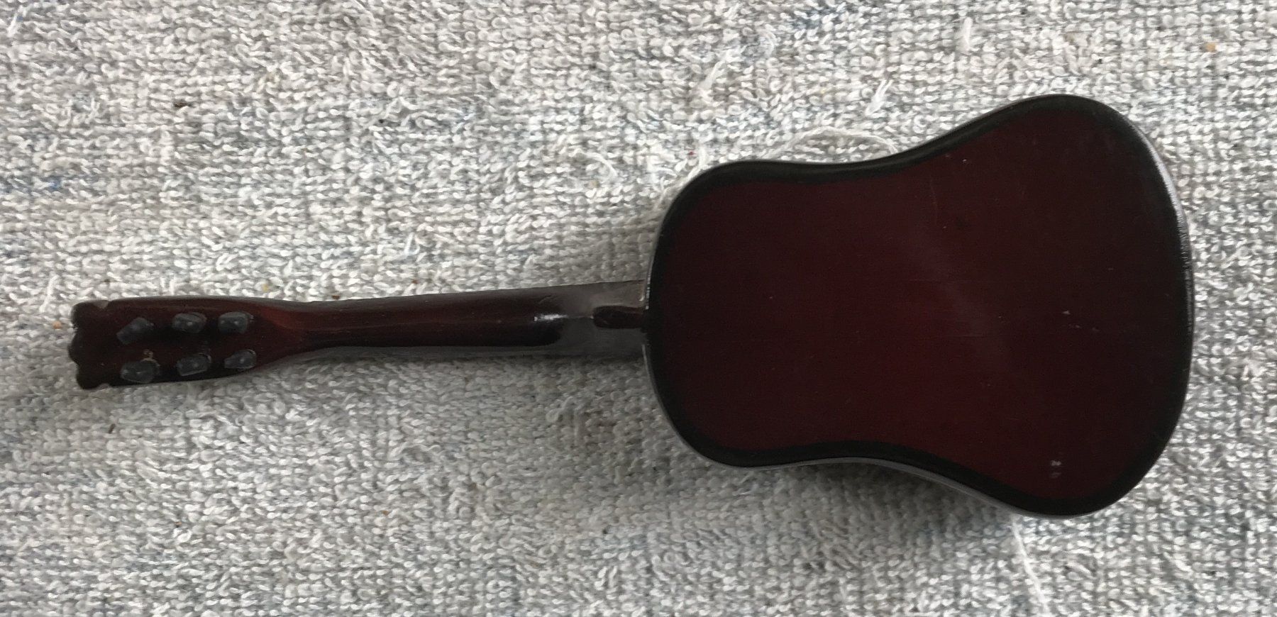 Strumenti musicali: GITARRE – Usato da Ostermundigen venduto da wini63 6
