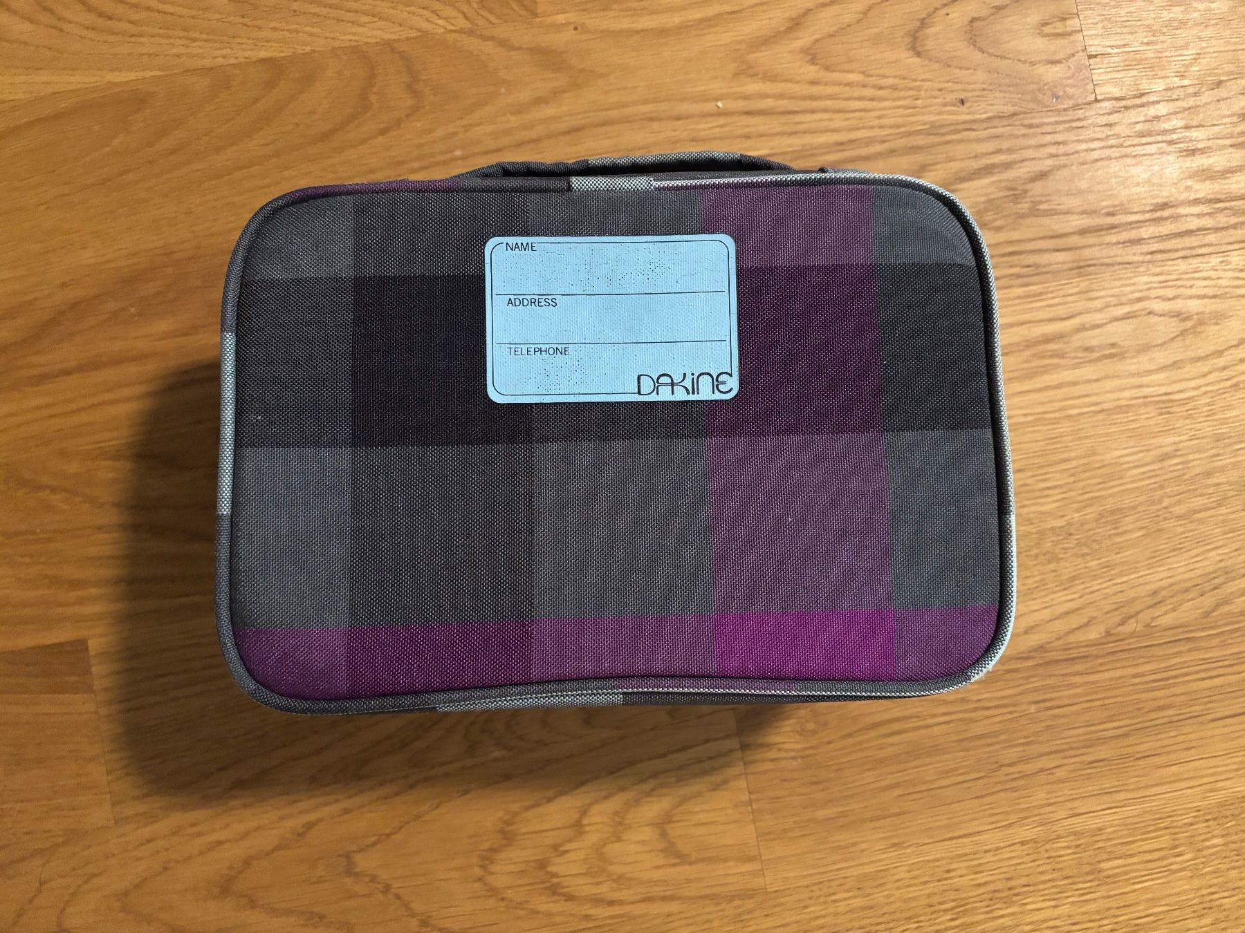 Dakine Custodie per cosmetici: Necessaire – Usato da Bern venduto da maeri_w 1