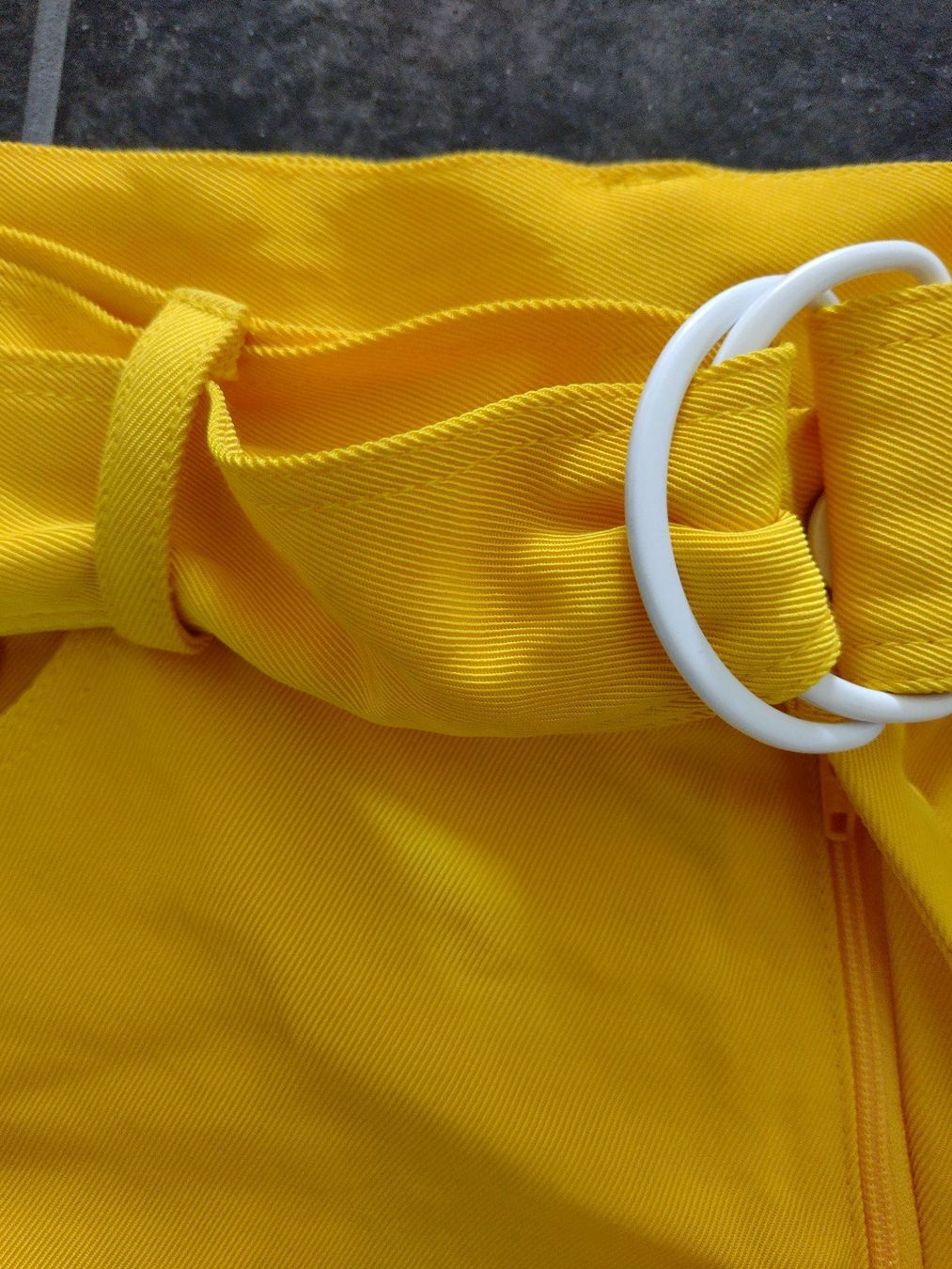 Sandro Pantaloni: Original Sandro Paris Shorts - gelb - Gr. 36 – Nuovo (secondo la descrizione) da Stadel venduto da Chanel_5 2