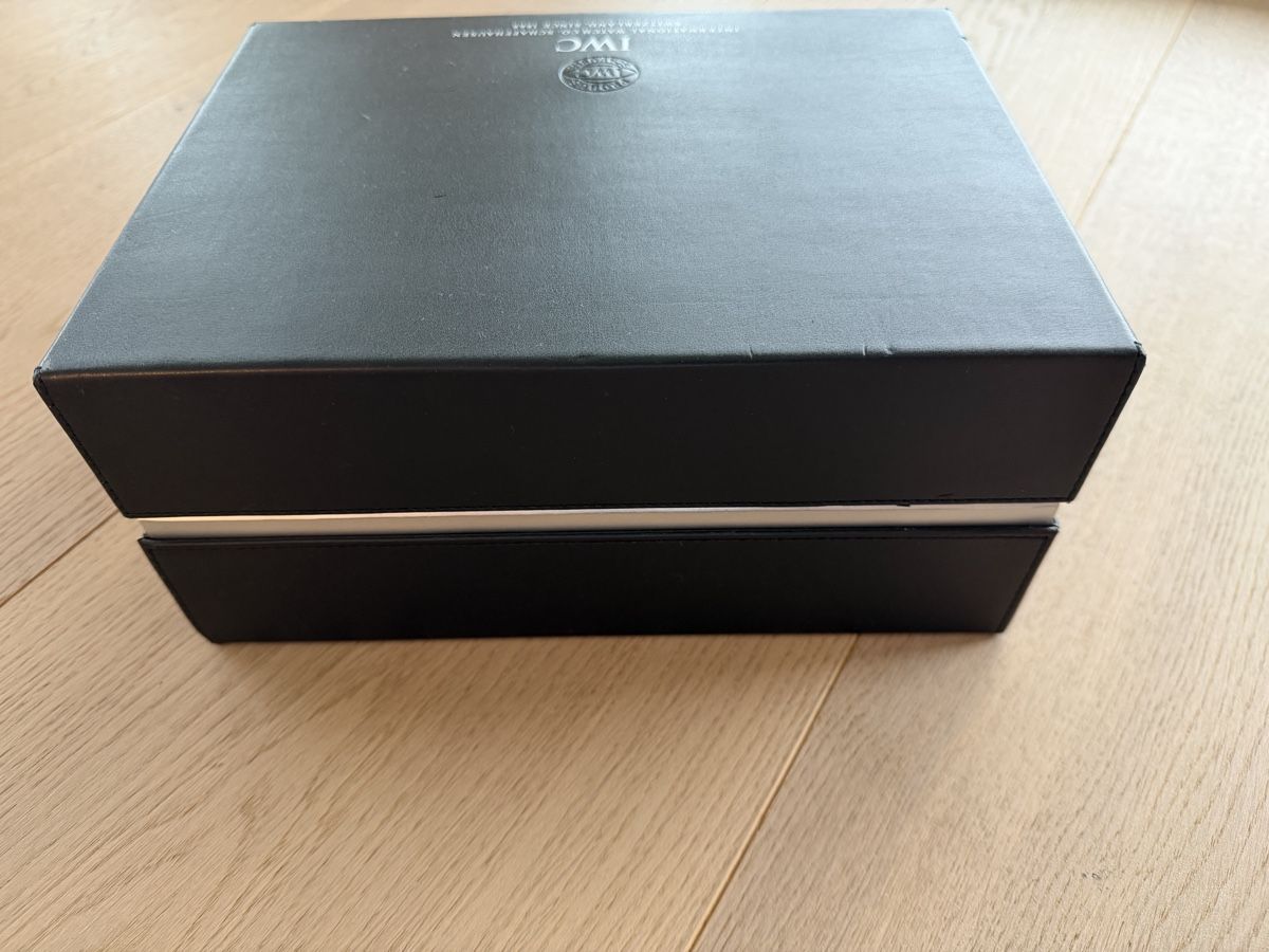 IWC Uhren: Original IWC Uhrenbox  – Gebraucht aus Emmenbrücke von Van92 4