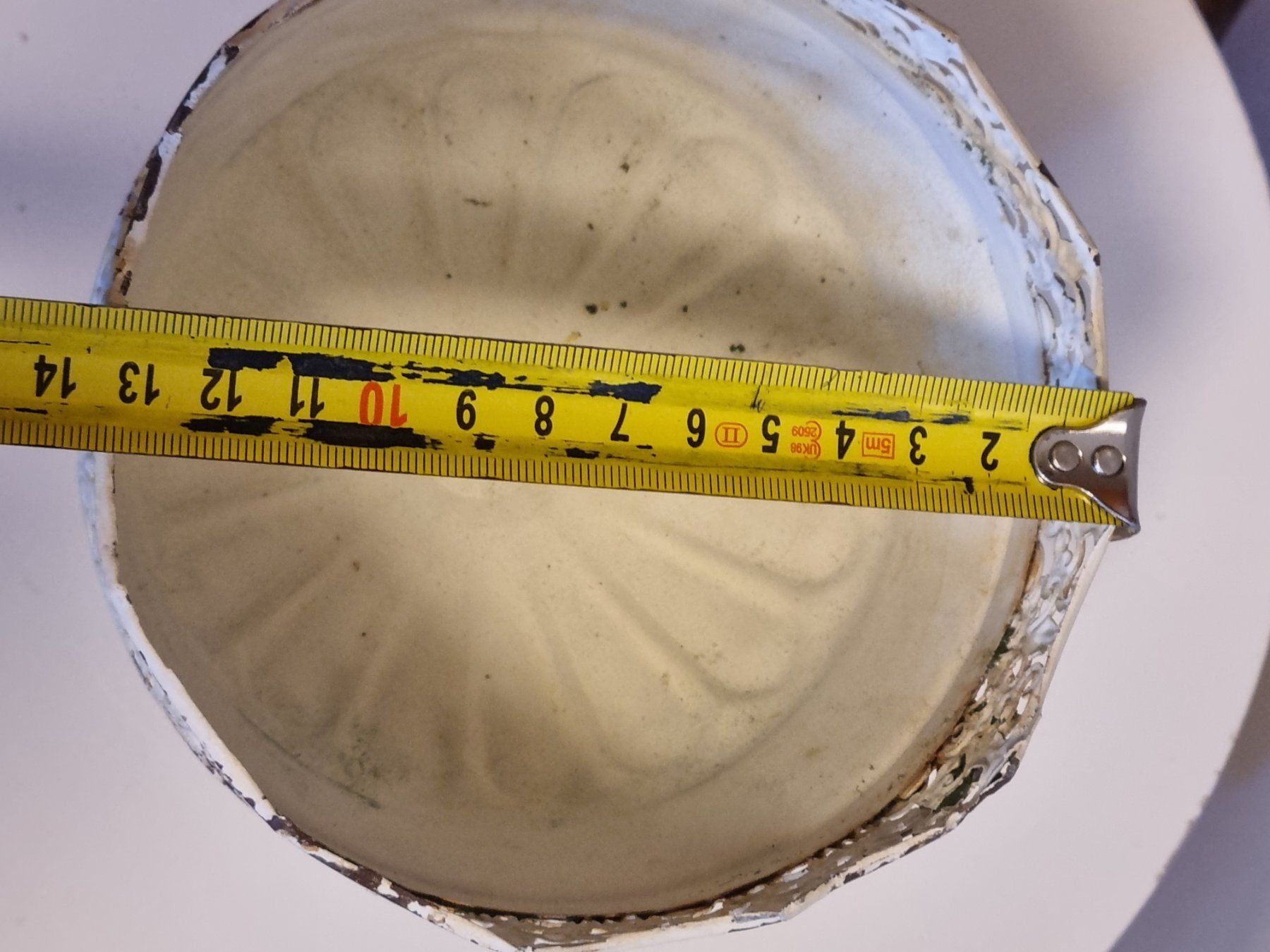 Blumentöpfe: 2 Cachepots auf Fuss Antikstil Shabby Chic – Gebraucht aus Scharnachtal von devin03 8