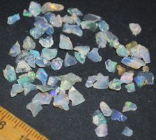 Mineralien Set L-7655 – Äthiopischer Opal Chips roh 11.20 Ka