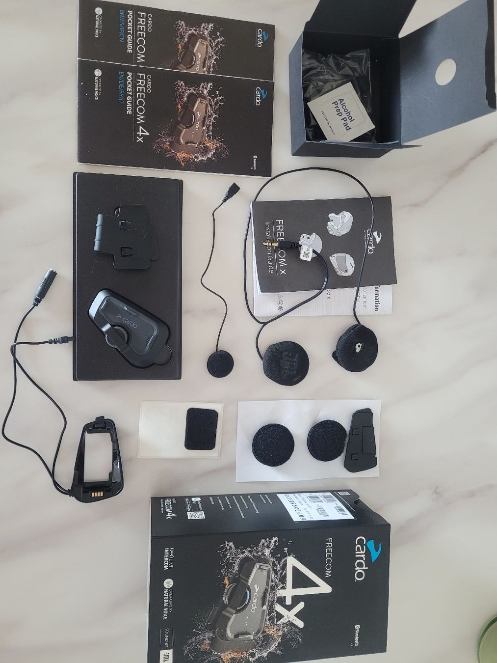 Cardo Cuffie: Cardo Freecom 4x 4-Wege Bluetooth gebraucht! – Usato da Beinwil am See venduto da dca_vg5p 4