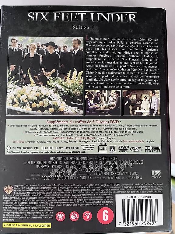 Alle DVDs: Six feet under saison 1 – Gebraucht aus Yverdon-les-Bains von car_xd5s 1