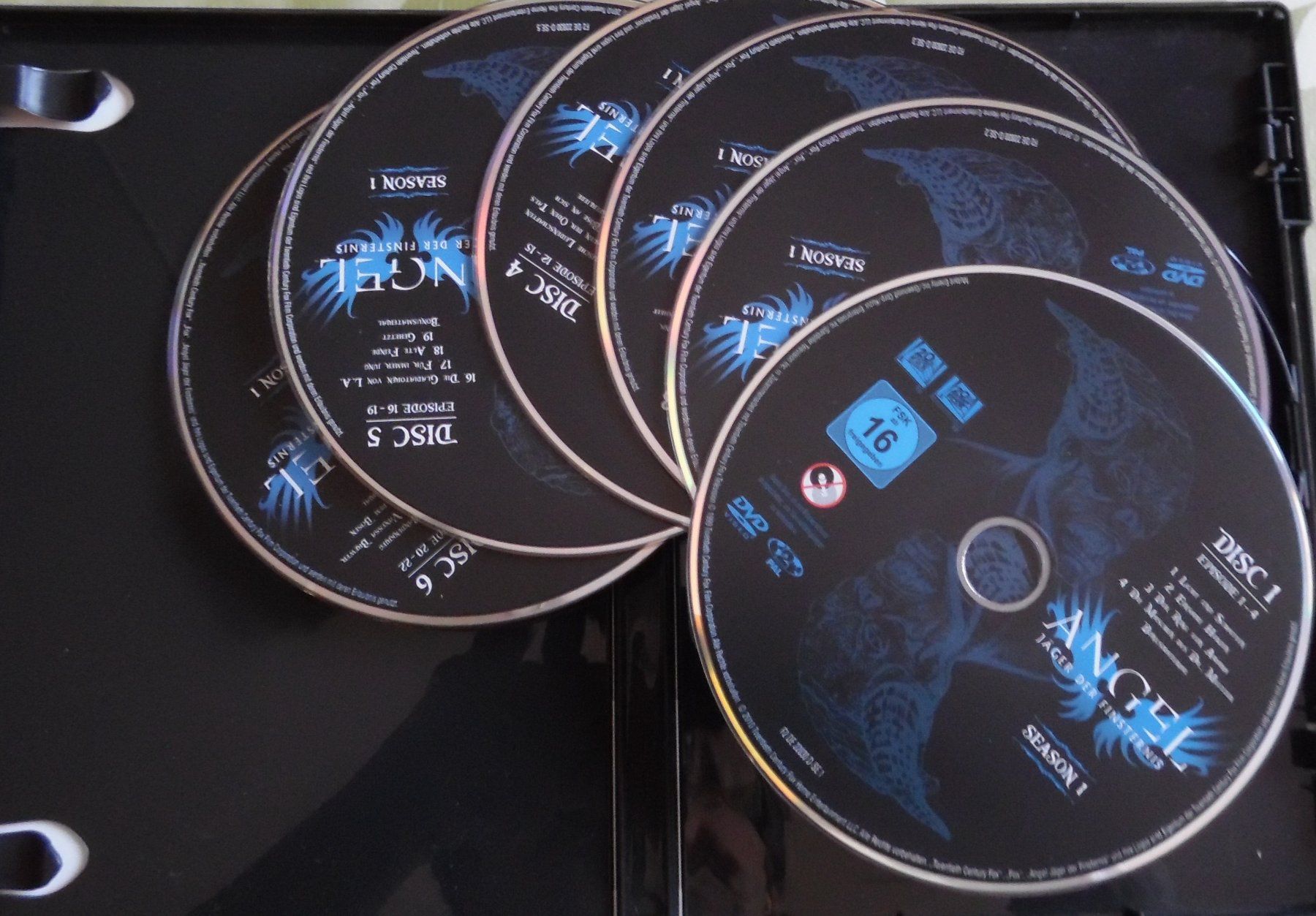 Alle DVDs: Angel, Jäger der Finsternis 1+2 – Gebraucht aus Bellinzona von Luna093 1