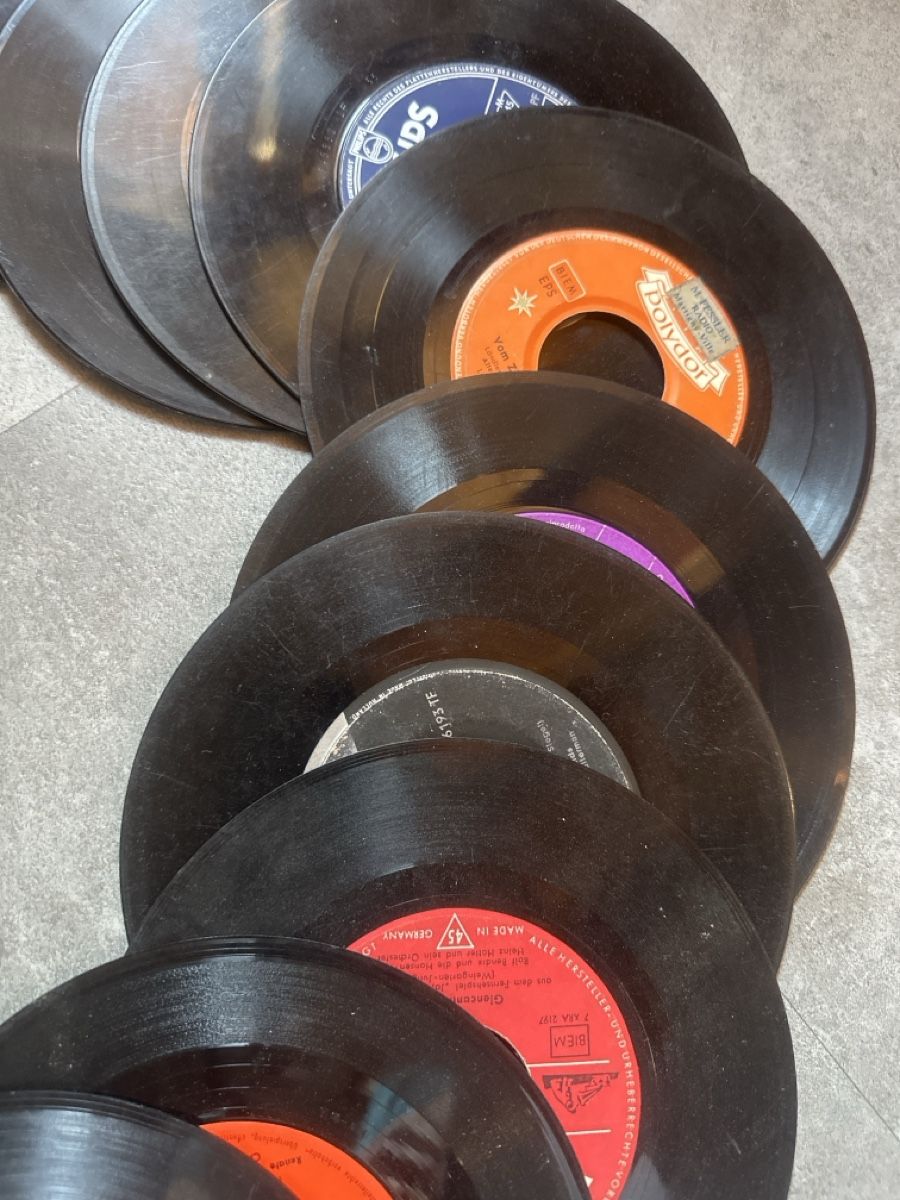 Dischi in vinile: Vinyl Schallplatten Sammlung Deko – Difettoso da Flanthey venduto da ale_xandra 3