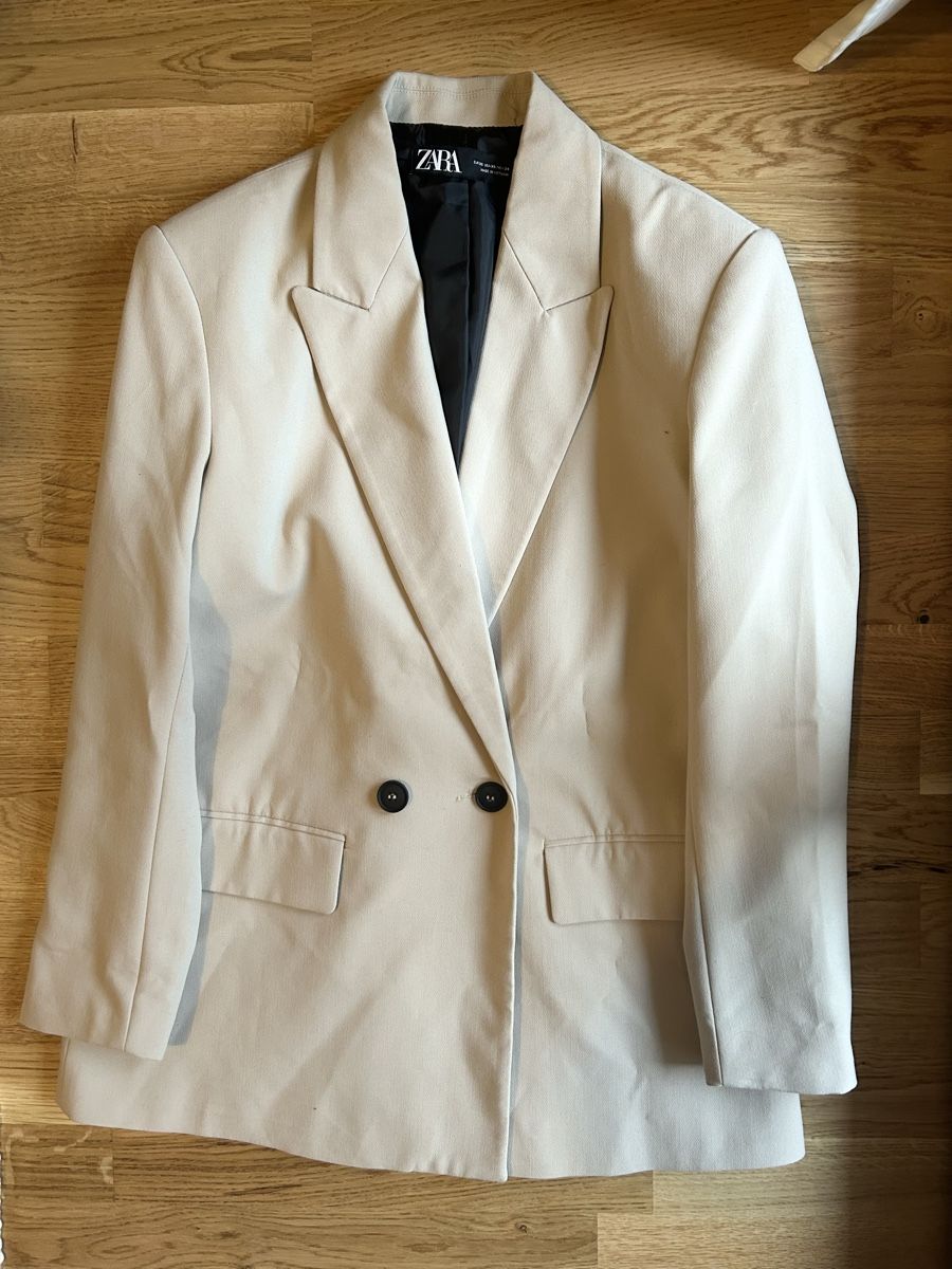 Zara Giacche: Zara Blazer XS – Usato da Heiden venduto da sch_ky7m