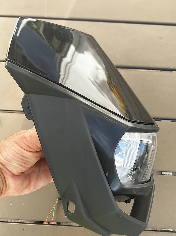 Fari: Halogen-Scheinwerfer Motorrad / Maske schwarz – Usato da Lengnau AG venduto da Silver_wing 1