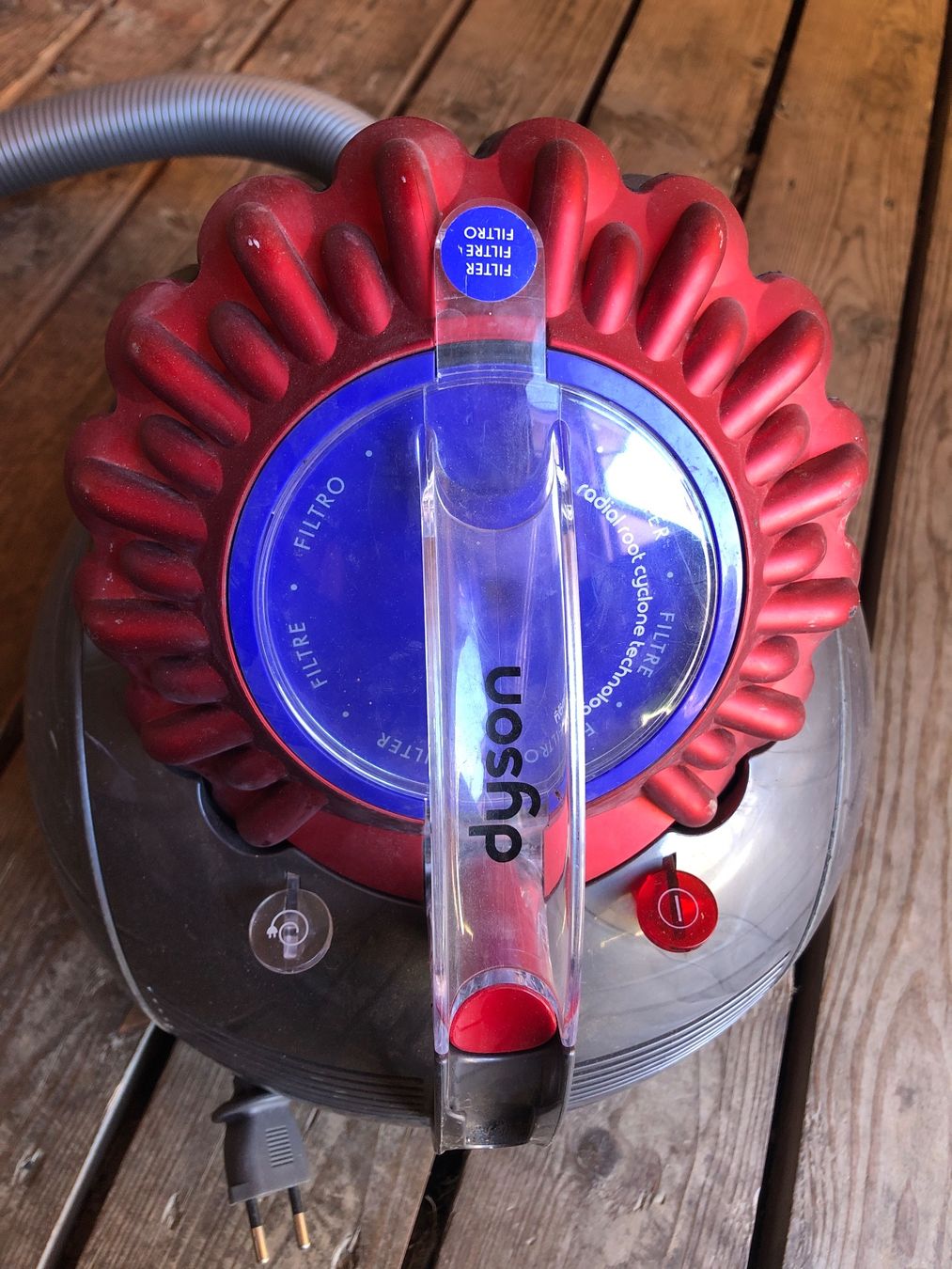 Dyson Staubsauger & Zubehör: Dyson big ball parquet – Gebraucht aus Chénens von Touta1franc 5