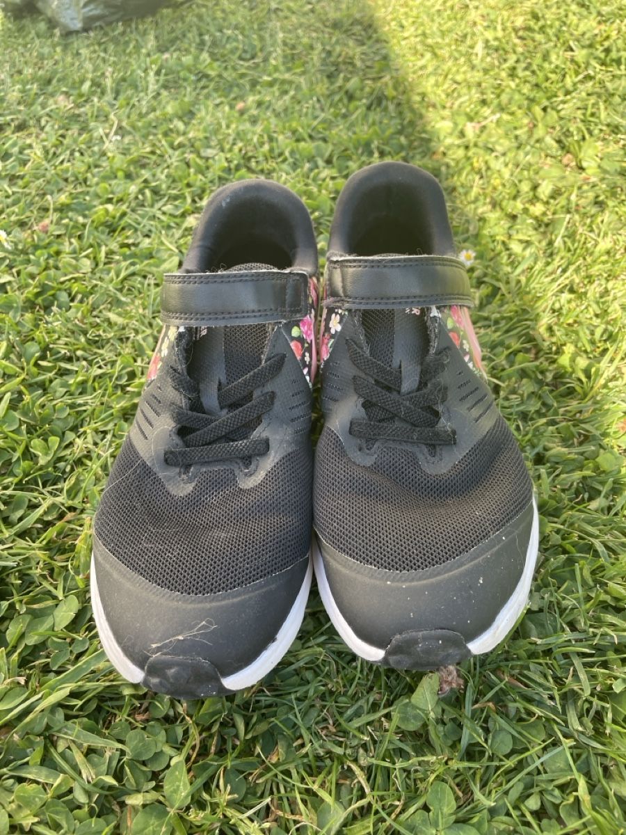 Nike Schuhe für Jungen: Shoes – Gebraucht aus Erlenbach ZH von van_st5g 2