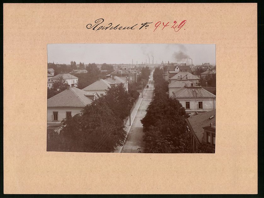 Fotografie & Manifesti: Fotografie Radebeul, Albertstrasse mit V – Usato da Berlin venduto da bartko-reher