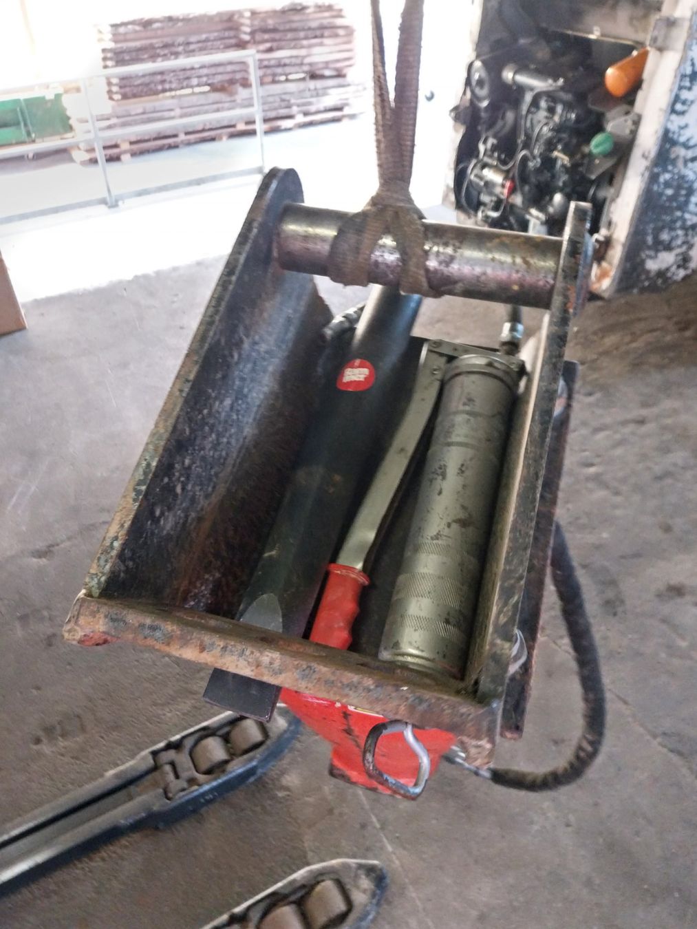 Tutti gli attrezzi: Hydraulikabbauhammer Rammer 355 – Usato da Ramsei venduto da acmoag 4