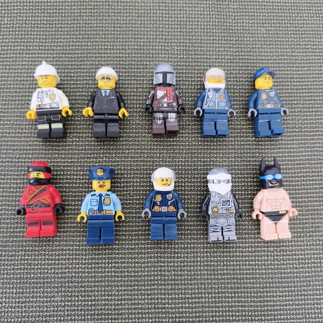 Lego Spielzeuge: Set 10 Lego Männer – Gebraucht aus Meilen von FAVALLID