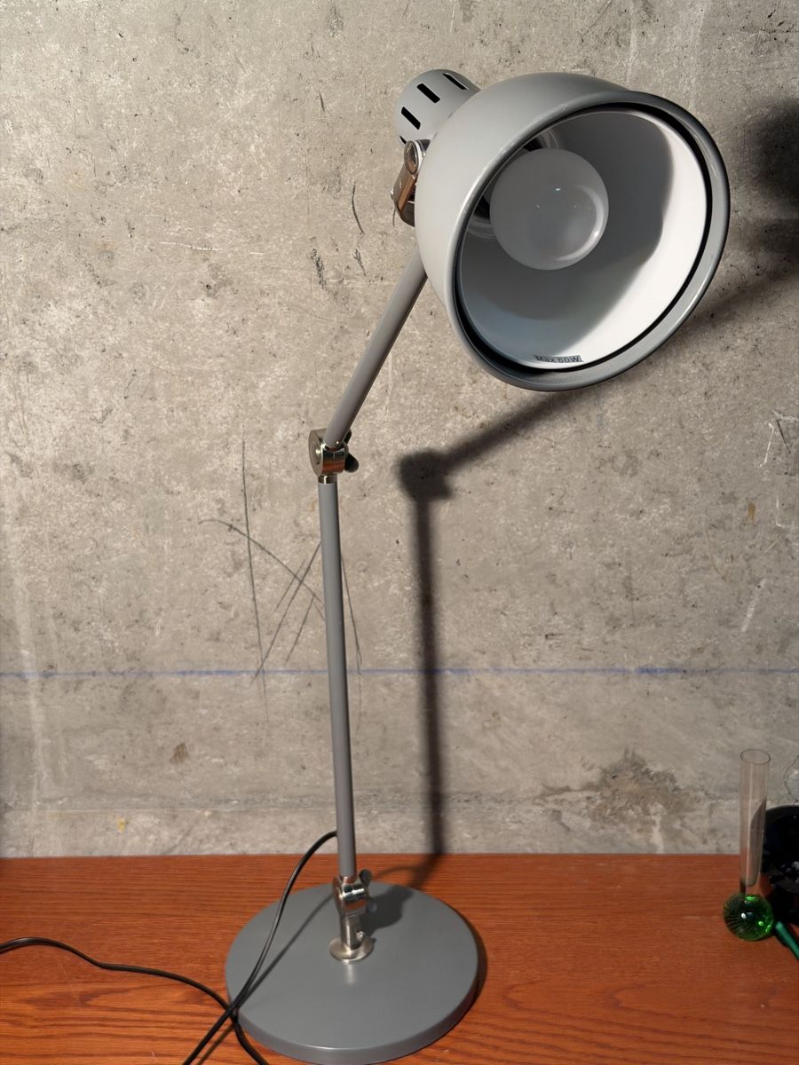 Lampen: Vintage Industrial Style Adjustable Desk Lamp - Grey – Gebraucht aus Lausanne von vas_cdb2 2
