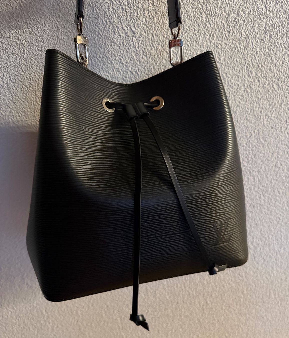 Louis Vuitton Taschen für Damen: Louis Vuitton Noe Epi Leder – Neu (gemäss Beschreibung) aus Konolfingen von Sonnenblu0 1