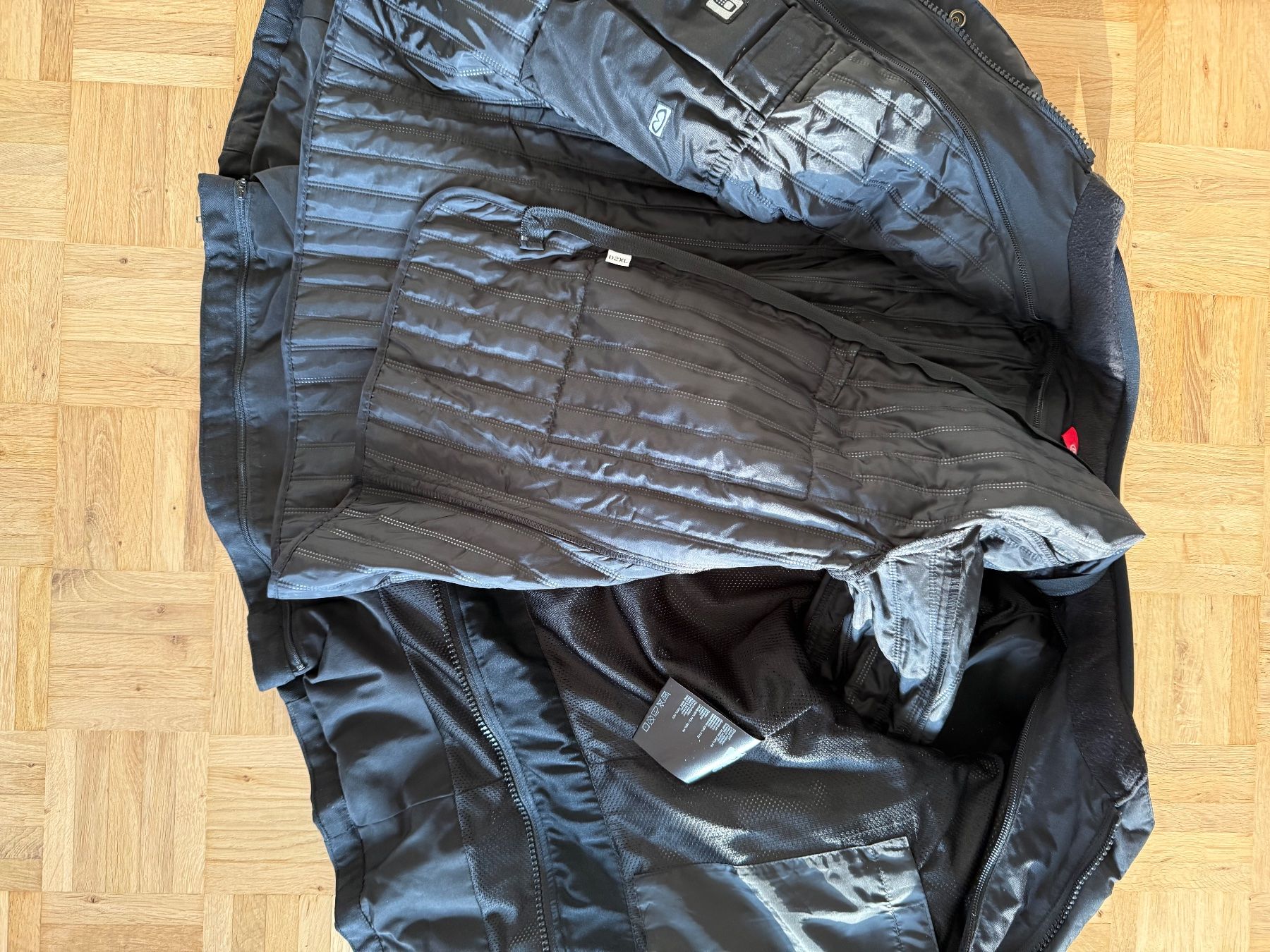 IXS Giacche: Damen Motorradjacke – Usato da Neuendorf venduto da Chlaemmerli 3