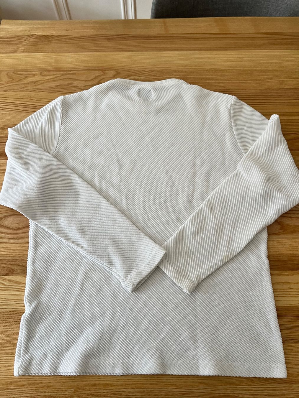 Zara Maglioni & Felpe: Zara white jumper – Usato da Erlenbach ZH venduto da Ma.Pi 3