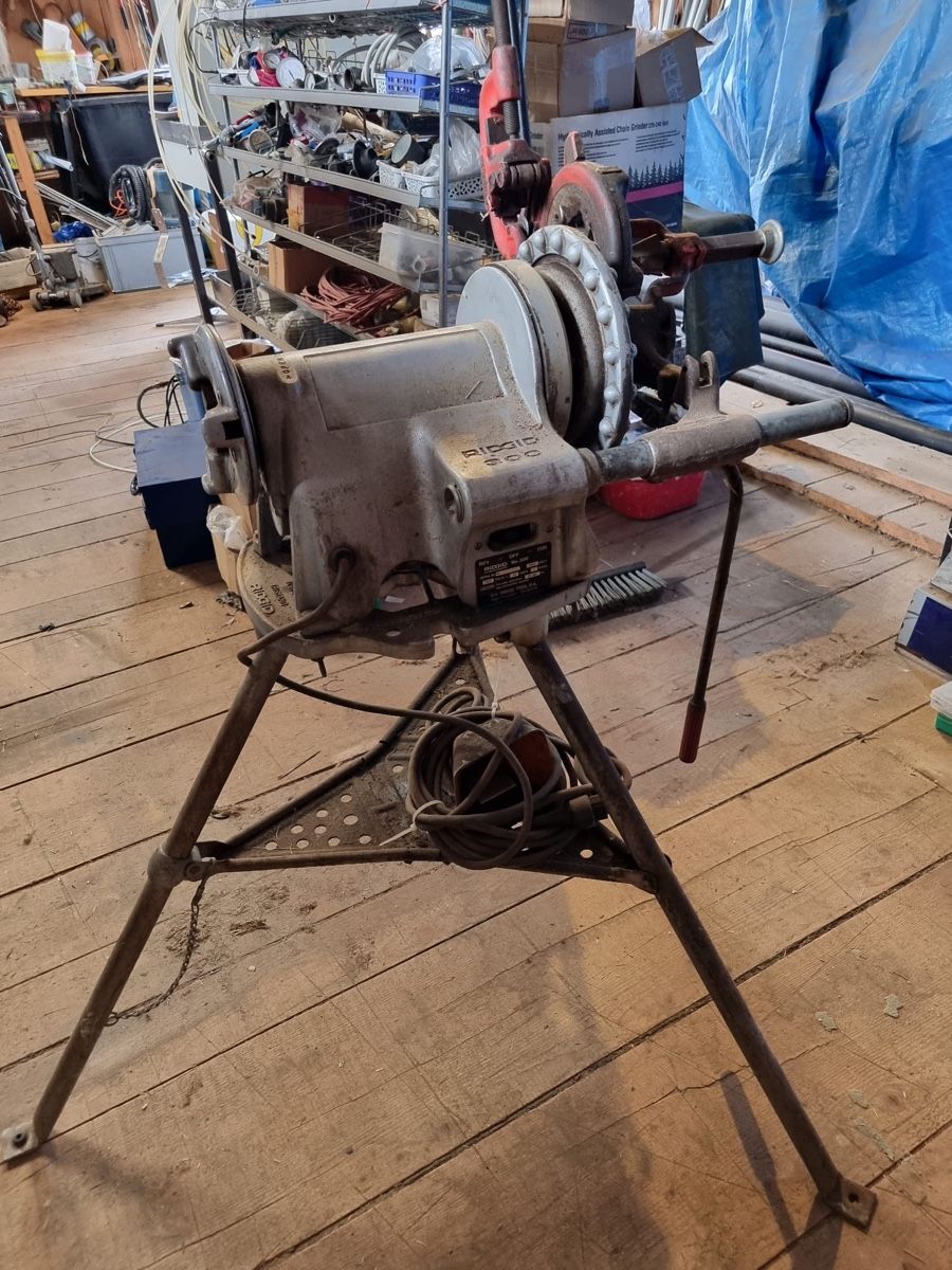 Ridgid Tutte le macchine: Gewindeschneidemaschine Ridgid  – Usato da Plasselb venduto da MatthD 2