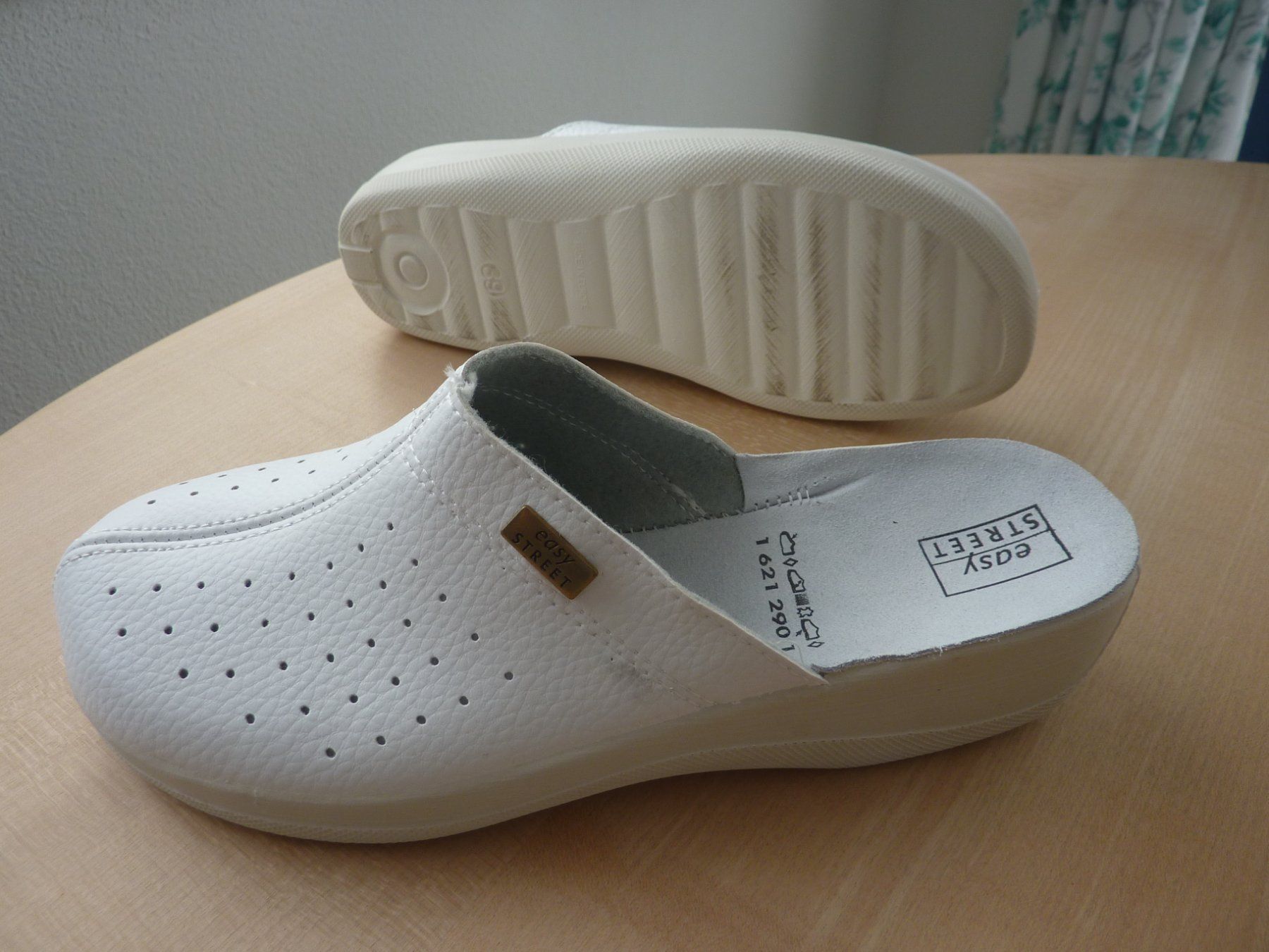 Scarpe da uomo: Hausschuhe – Nuovo (secondo la descrizione) da Gelfingen venduto da btrottmann