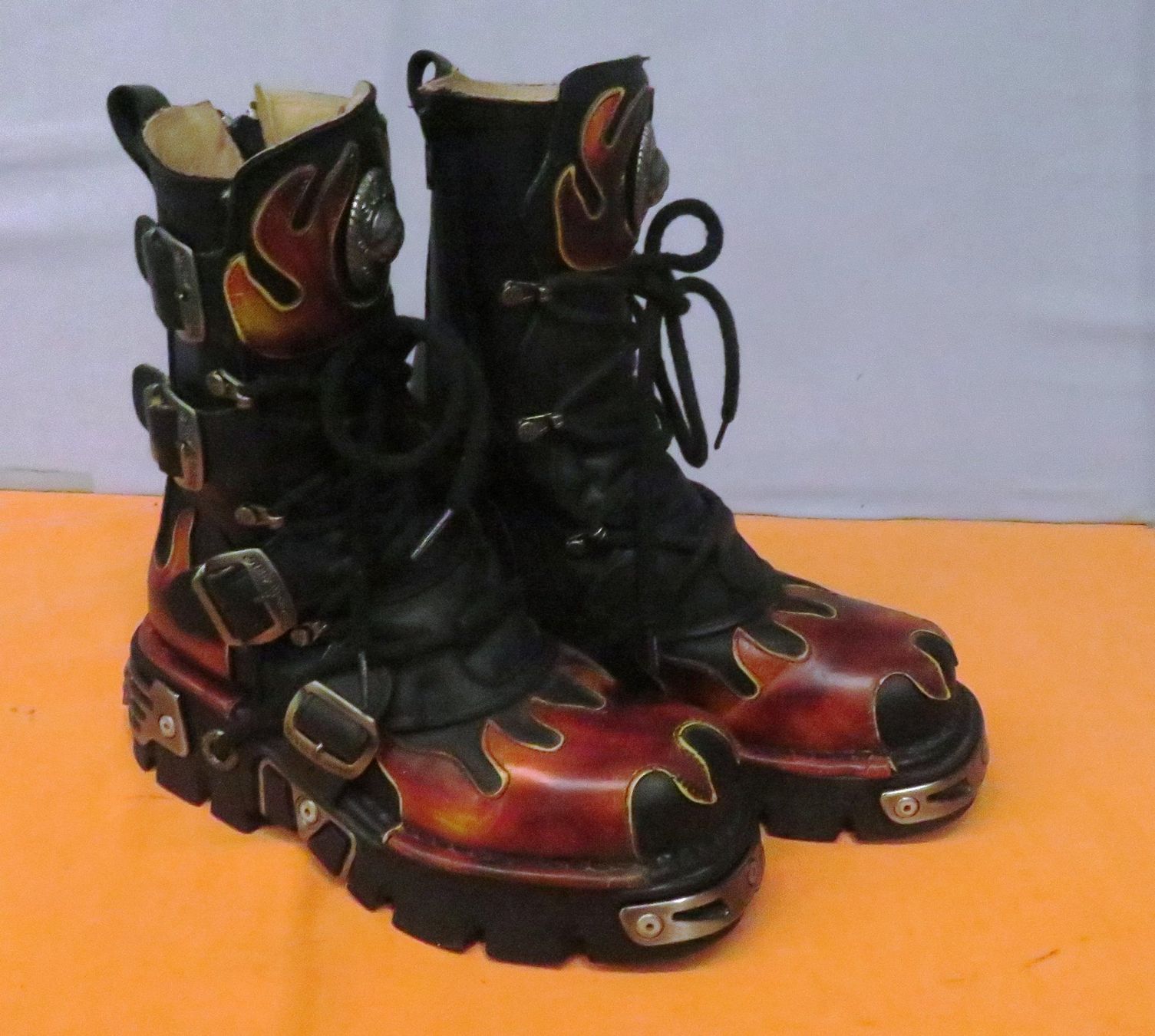 New Rock Chaussures femmes: Damen Boots Gr 38 – D'occasion à Rothrist par zebrati 1