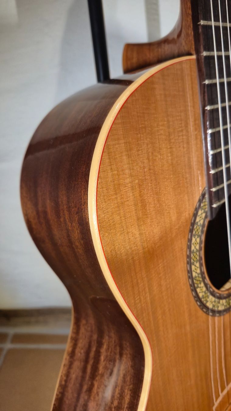 Strumenti musicali: Akustik Gitarre Almansa 401 – Usato da Winterthur venduto da NorrSydGuitars 8
