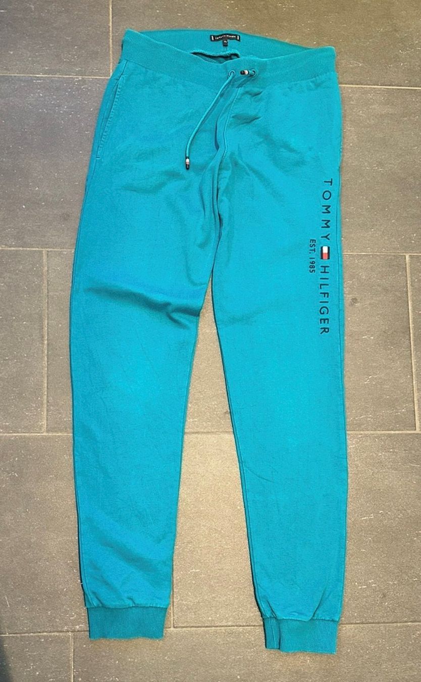 Tommy Hilfiger Pantaloni: Jogginghose Tommy Hilfiger 176cm – Usato da Regensdorf venduto da 2jonsson