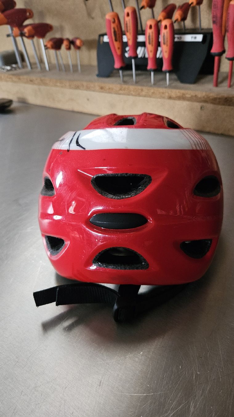 Giro Caschi: Kinderhelm Giro rot xs 45-49cm – Usato da Ursenbach venduto da bufu32 2