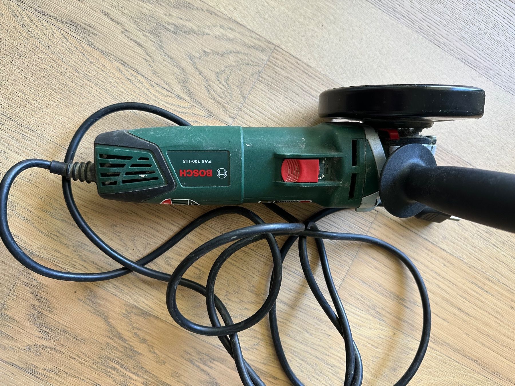 Bosch Smerigliatrici & Lucidatrici: BOSCH PWS 700-115 universal Winkelschleifer 701W – Usato da Zürich venduto da 183_hk22 3