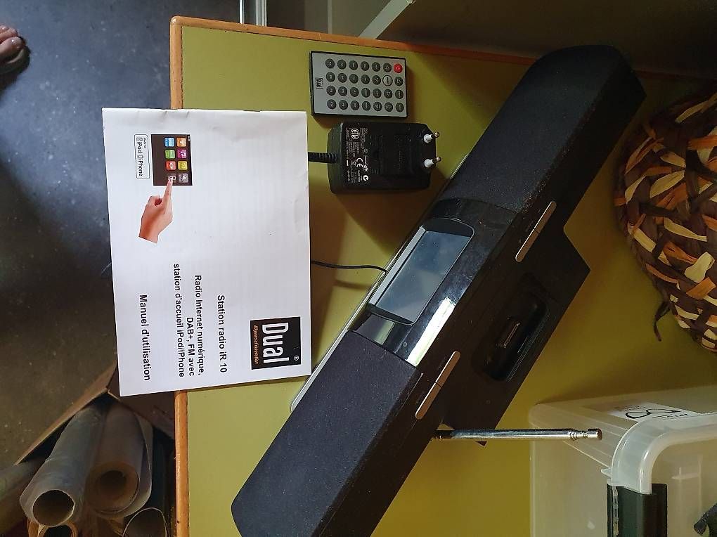Dockingstation: Dual Ipod Dockingstation mit Radio – Gebraucht aus Nidau von jul_6tpv 4